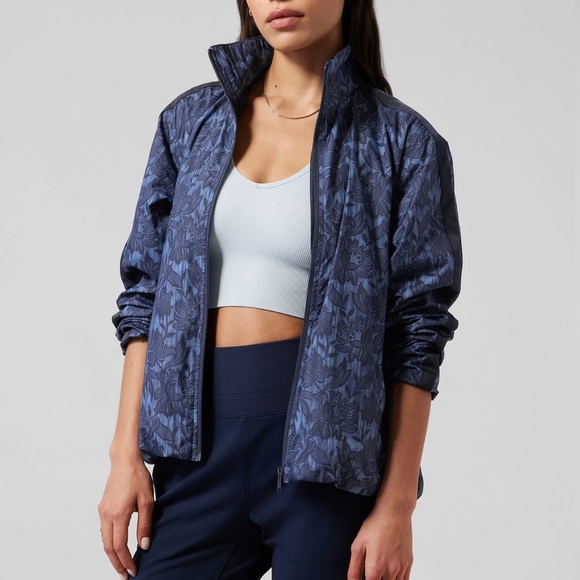Athleta Sightseer Lace Jacket Ethereal Bloom Cottage Blue Size Medium - Picture 13 of 13